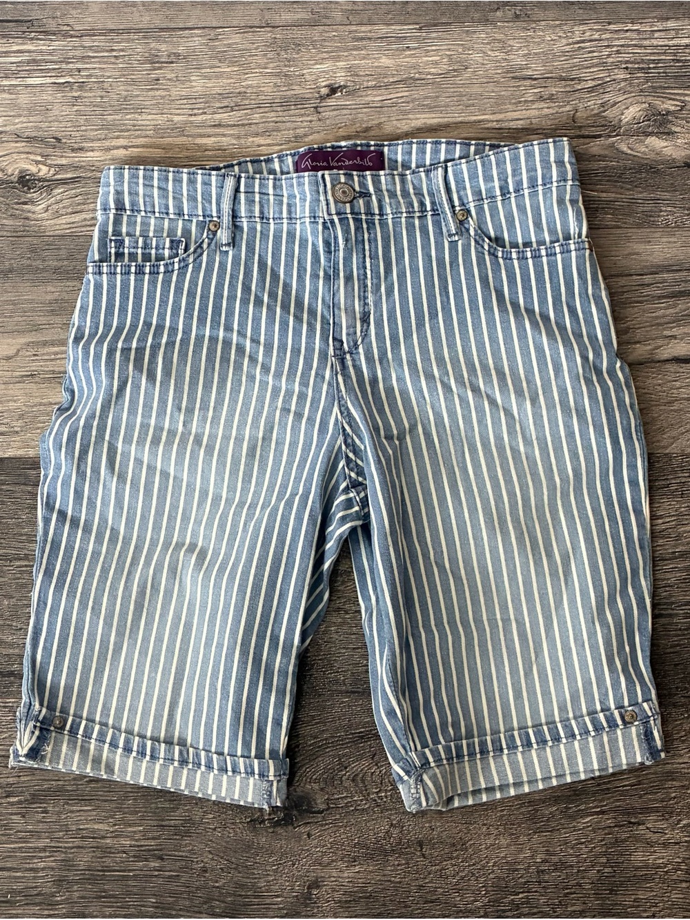 Gloria Vanderbilt Blue & White Striped Bermuda Shorts